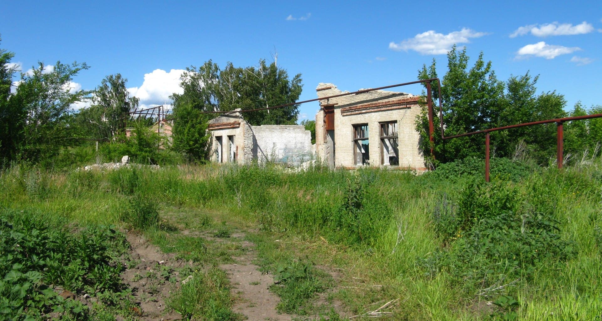 поселок Сельхозтехника руины