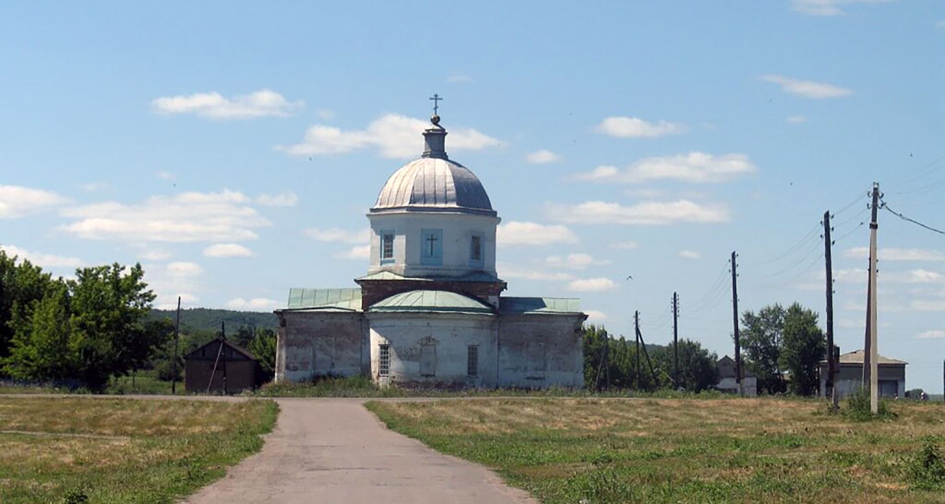 Храм в Оркино